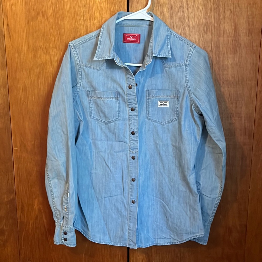 Kimes Ranch Western long sleeve button down denim/chambray size small.